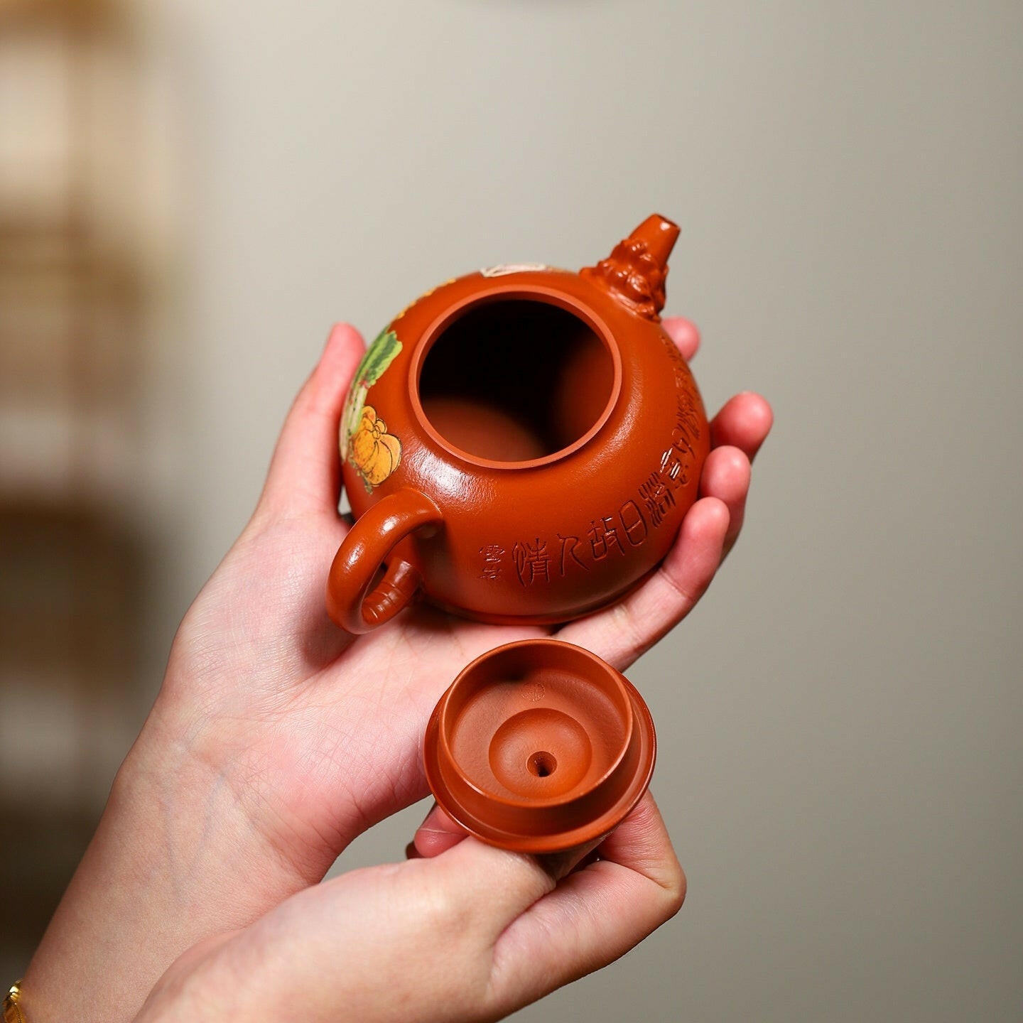 Long Zhu 120cc - Yixing Handmade Teapot 江苏宜兴