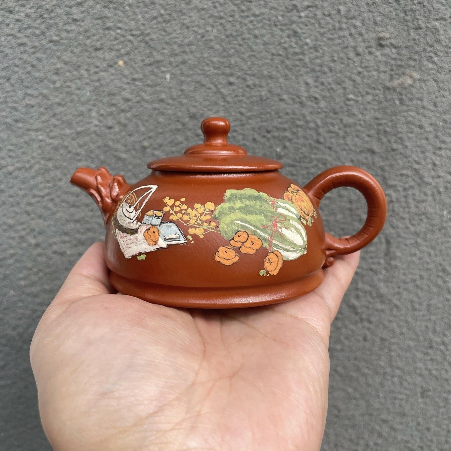 Long Zhu 120cc - Yixing Handmade Teapot 江苏宜兴