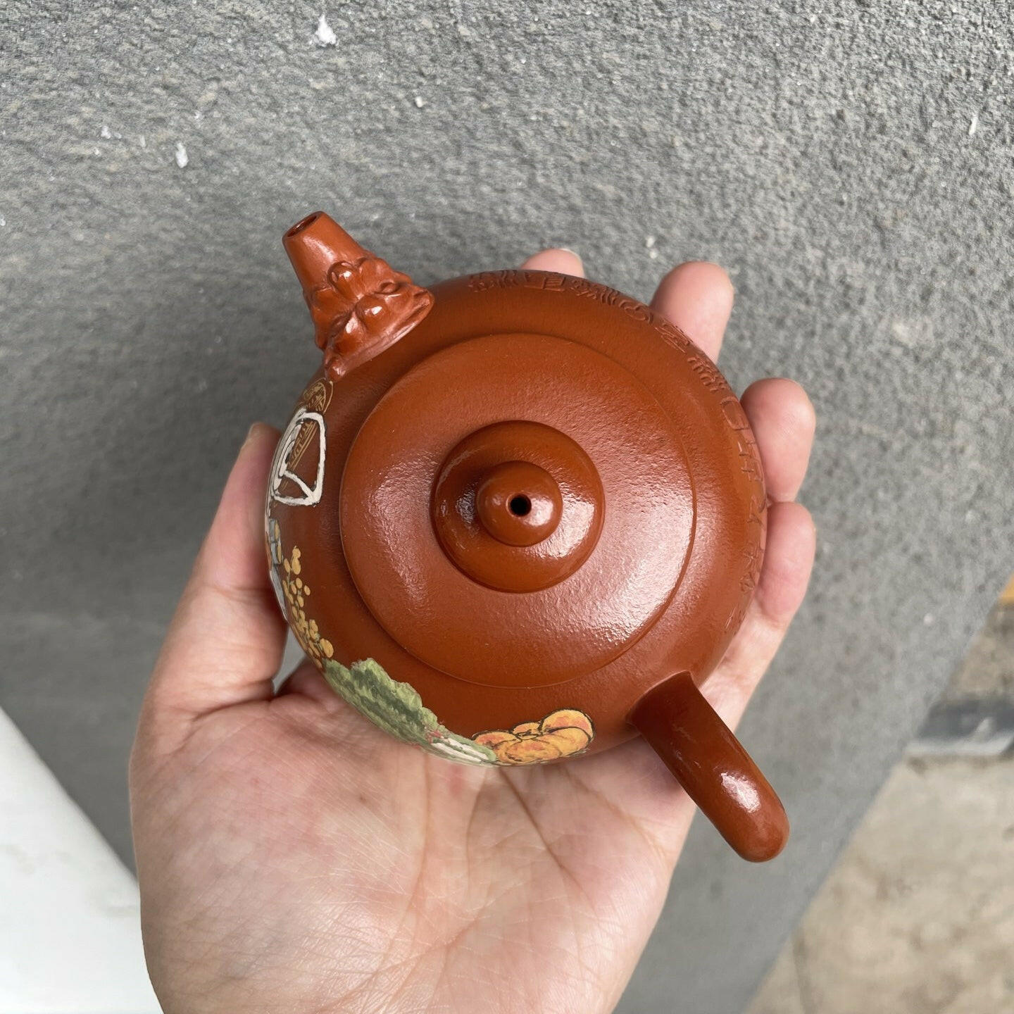 Long Zhu 120cc - Yixing Handmade Teapot 江苏宜兴