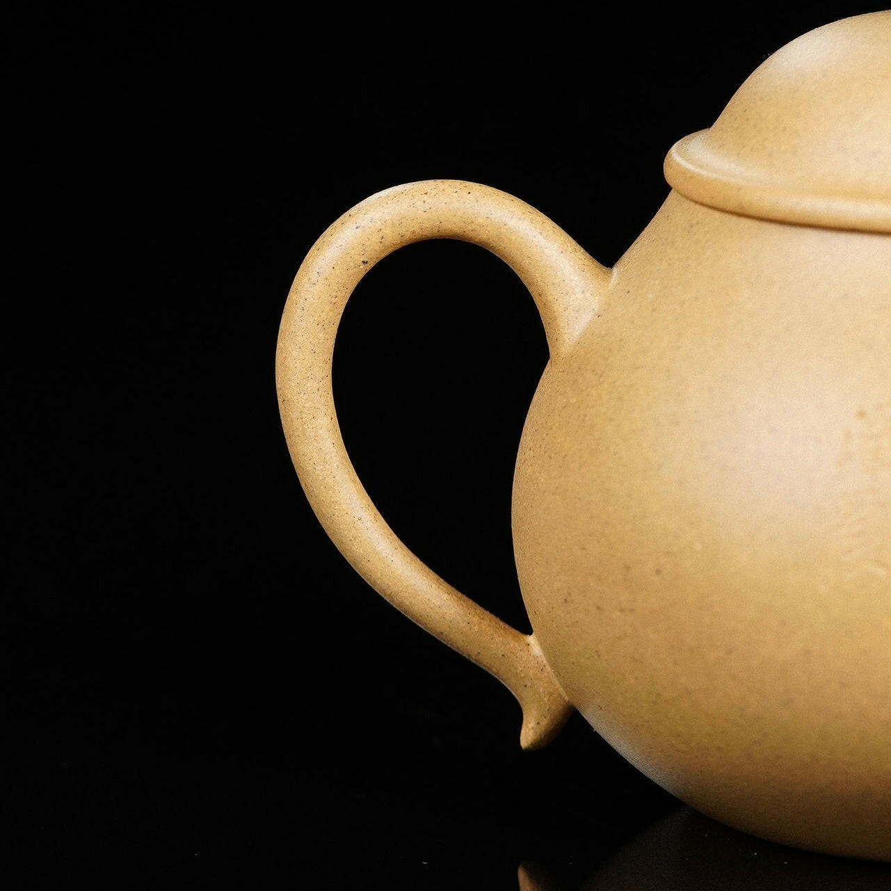 Zhen Qu 150cc - Yixing Handmade Teapot 江苏宜兴