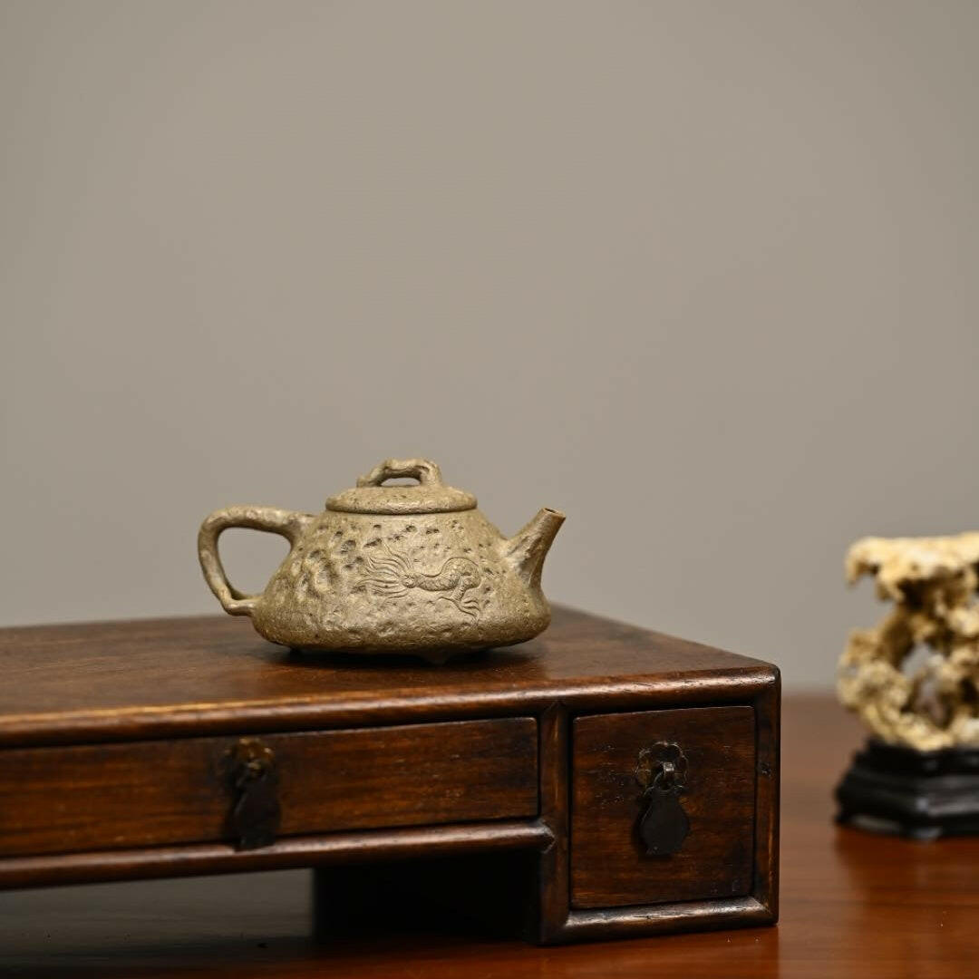 Yin Long Gong Chun 120cc - Yixing Handmade Teapot 江苏宜兴