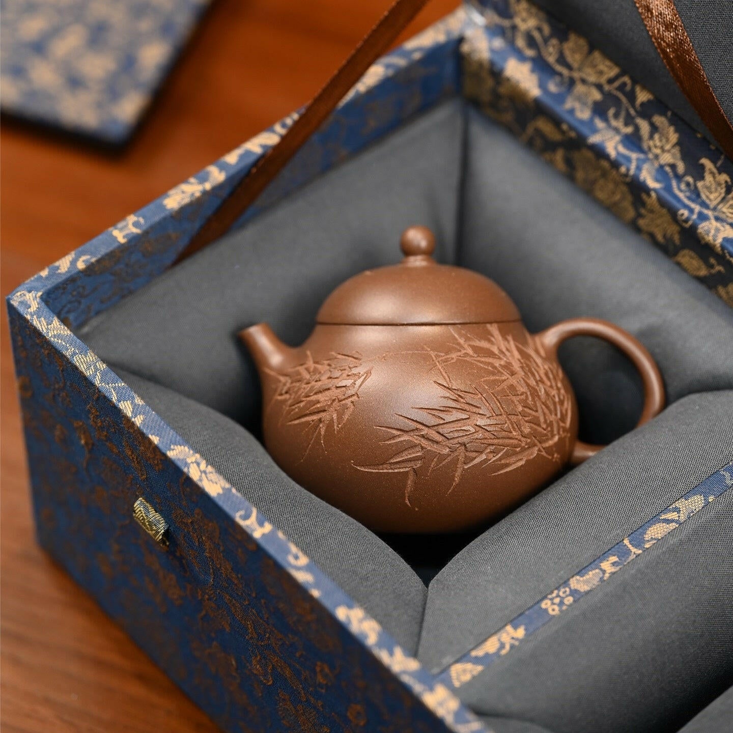 Xiao Wen Dan 130cc - Yixing Handmade Teapot 江苏宜兴