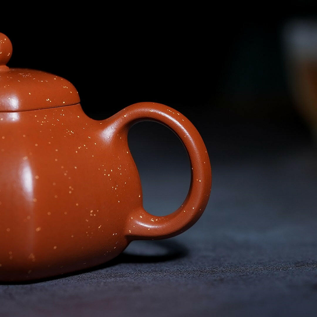 Liu Fang Rong Tian 180cc - Yixing Handmade Teapot 江苏宜兴