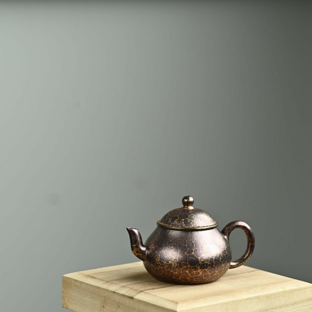 Li Xing 100cc - Yixing Handmade Teapot 江苏宜兴