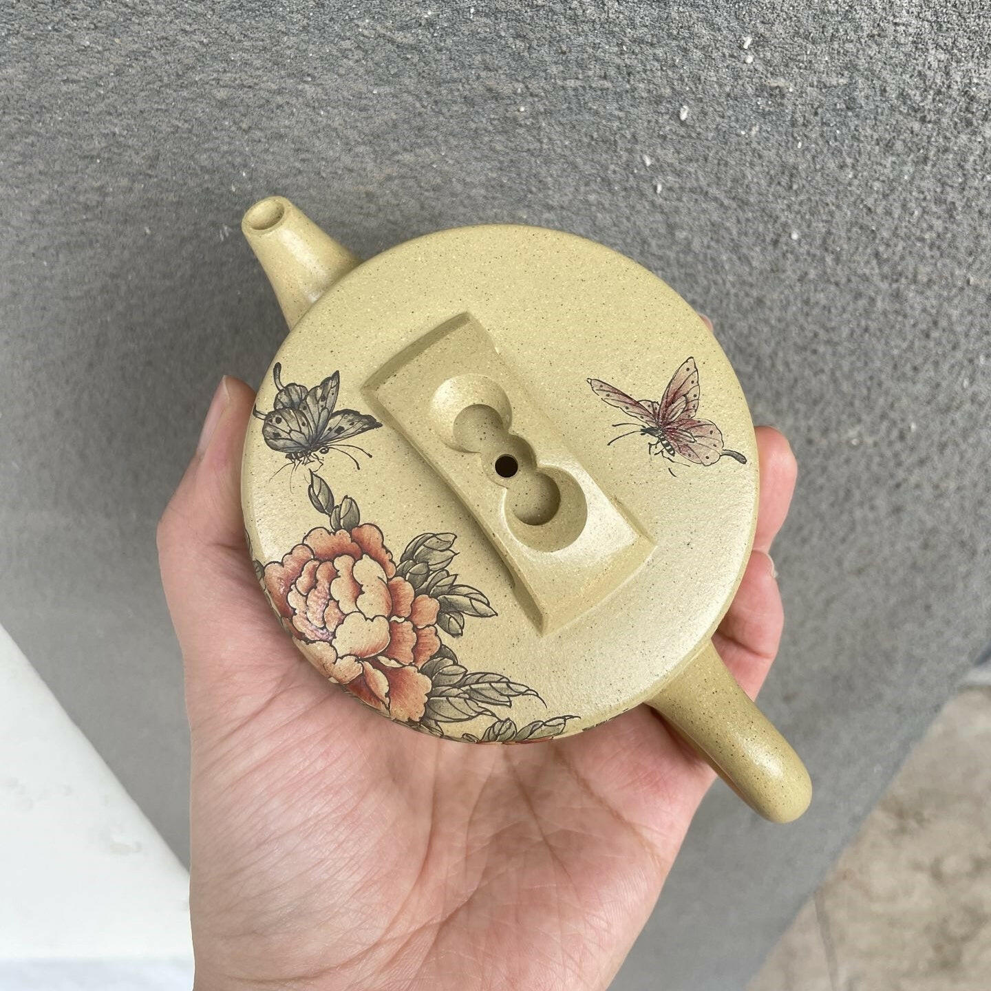 Han Wa 180cc - Yixing Handmade Teapot 江苏宜兴