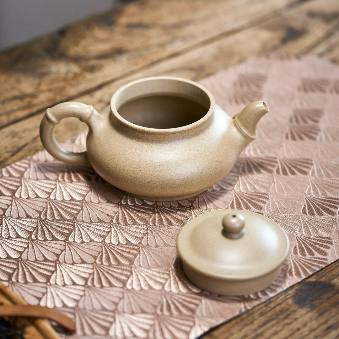Zhu Jie Pan Hu 170cc - Yixing Handmade Teapot 江苏宜兴