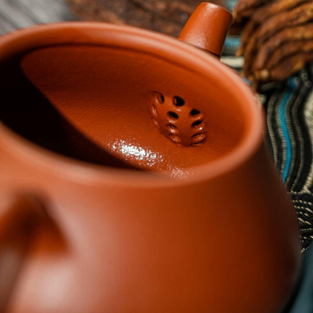 Ru Yi 200cc - Yixing Handmade Teapot 江苏宜兴