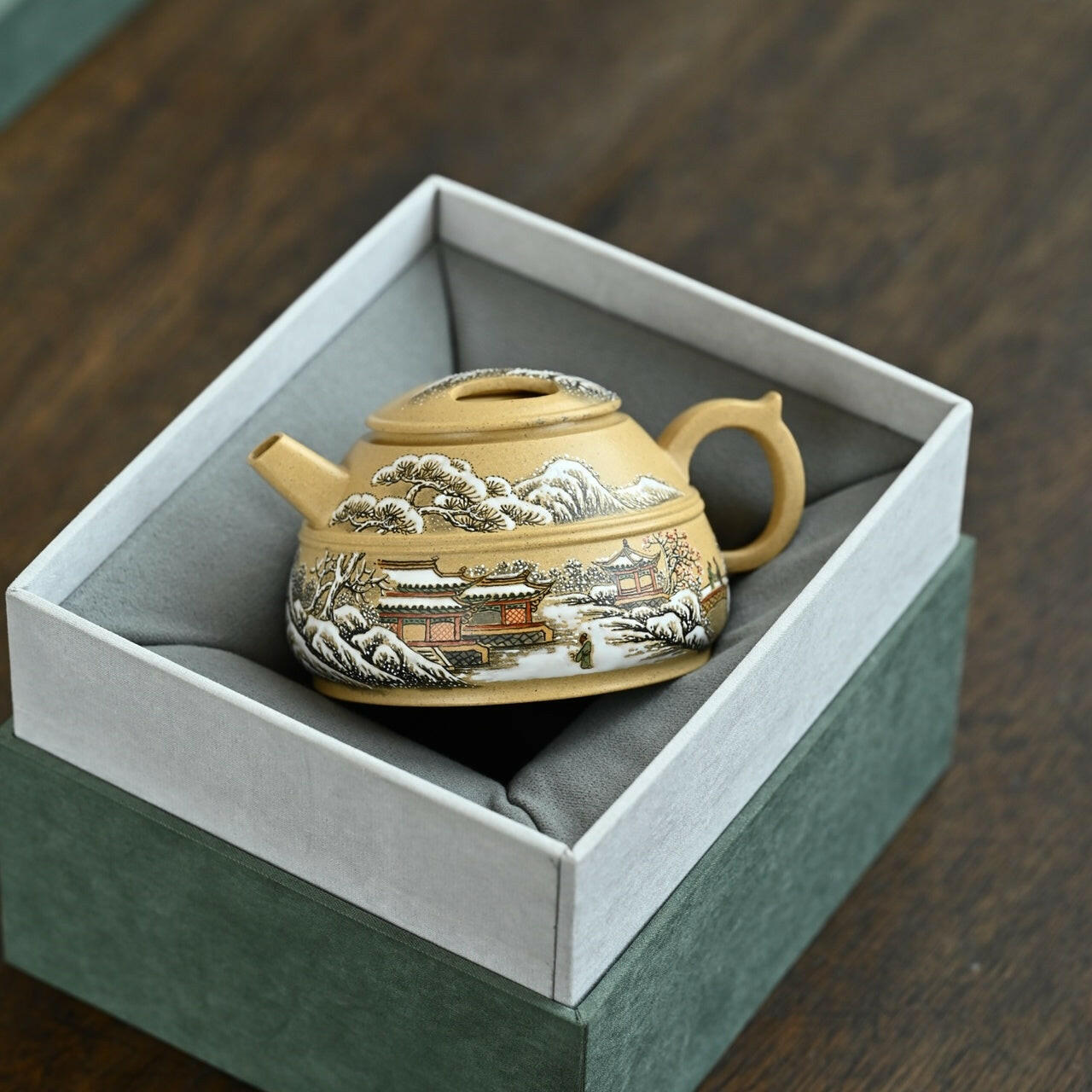 Shu Yao Niu Gai 200cc - Yixing Handmade Teapot 江苏宜兴