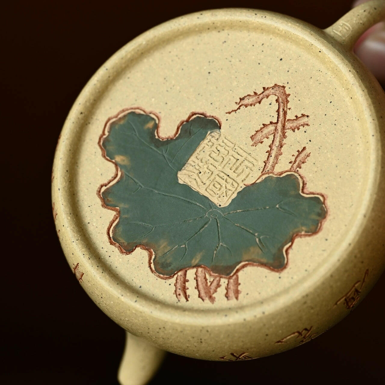 He Xiang Lian Yun 190cc - Yixing Handmade Teapot 江苏宜兴