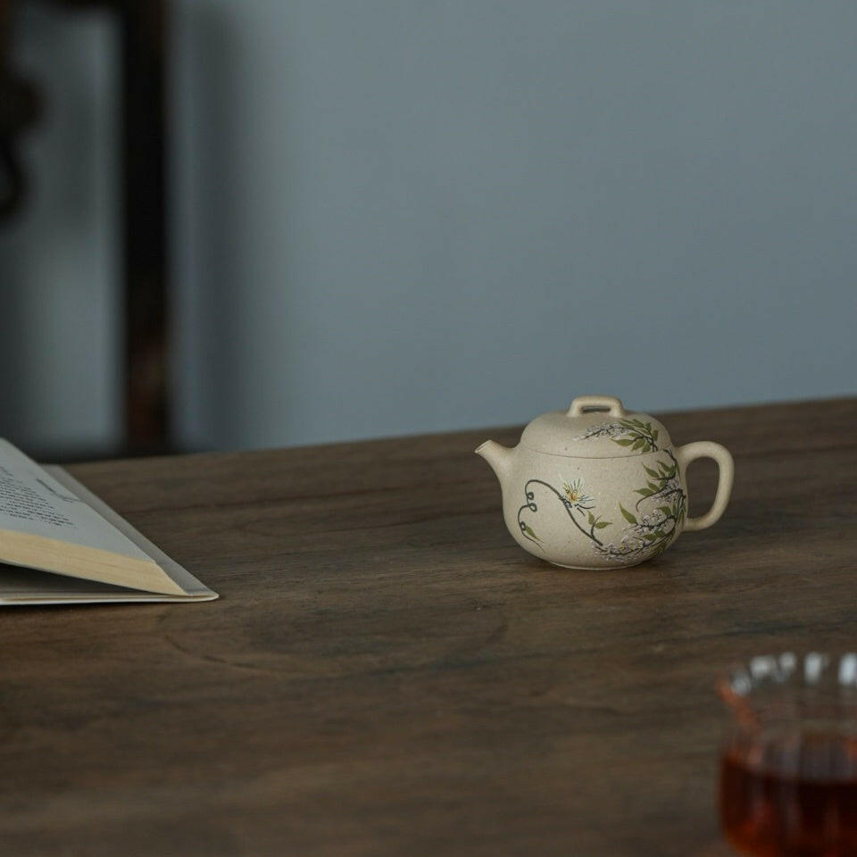 Teng Die ying 150cc - Yixing Handmade Teapot 江苏宜兴