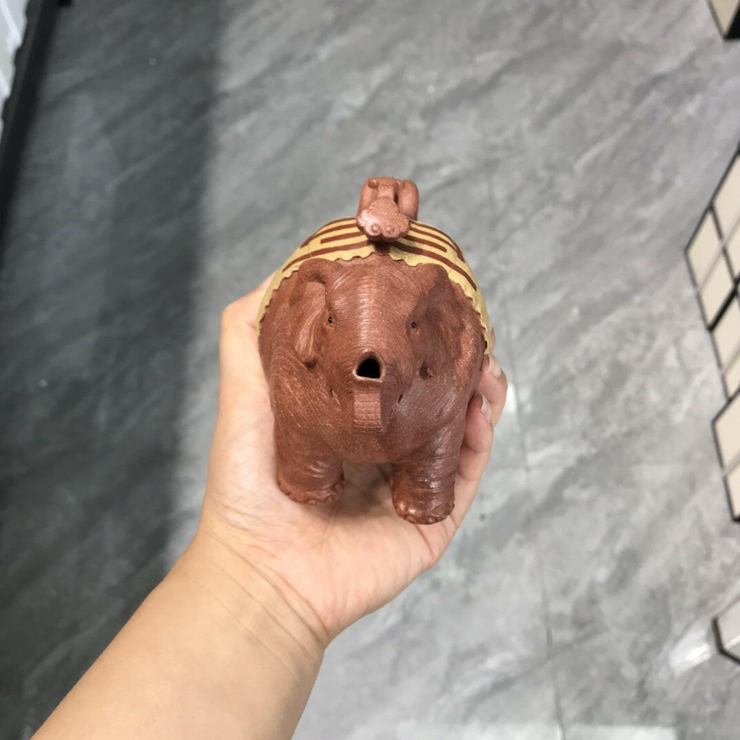 Ji Xiang 200cc - Yixing Handmade Teapot 江苏宜兴