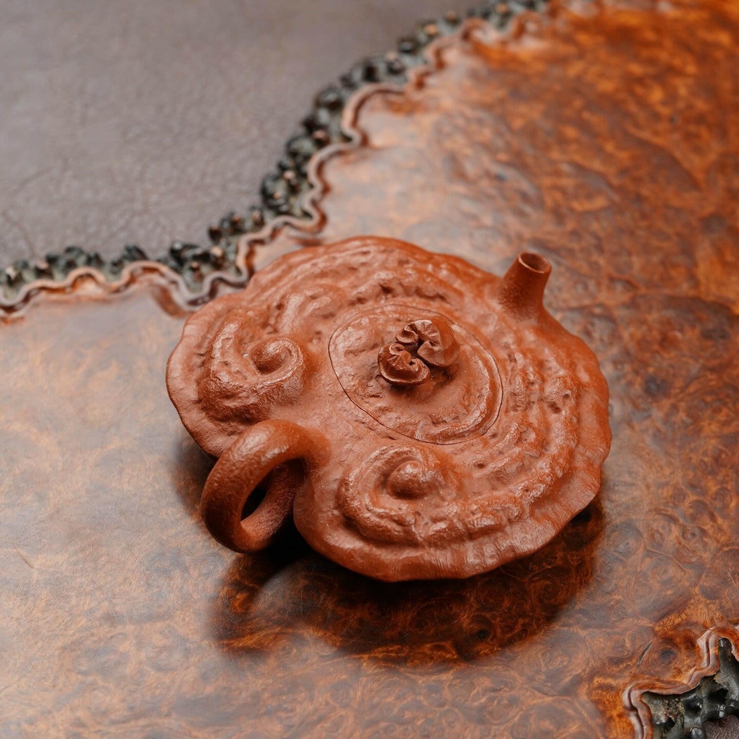 Ling Zhi Hu 150cc - Yixing Handmade Teapot 江苏宜兴