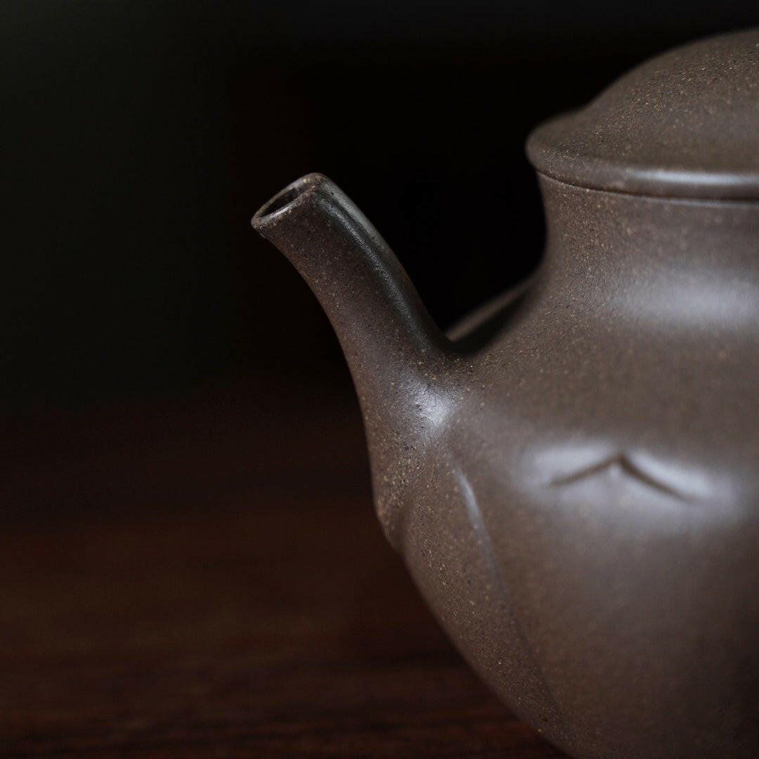 Rui Xiang 175cc - Yixing Handmade Teapot 江苏宜兴