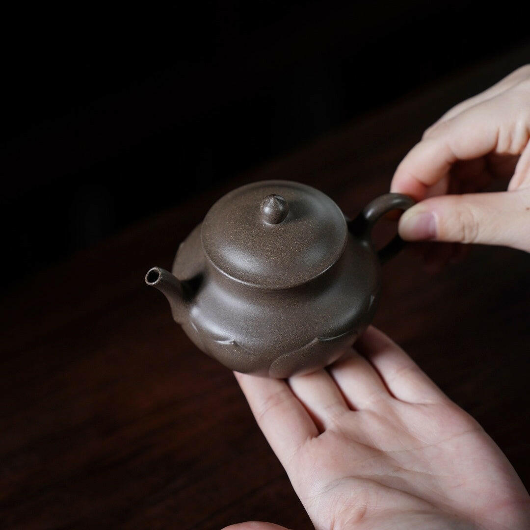 Rui Xiang 175cc - Yixing Handmade Teapot 江苏宜兴