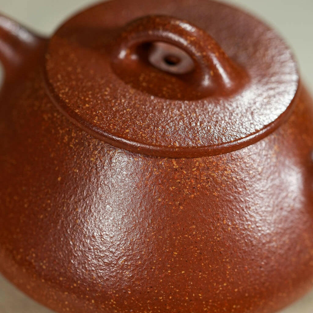 Ping Gai Shi Piao 180cc - Yixing Handmade Teapot 江苏宜兴