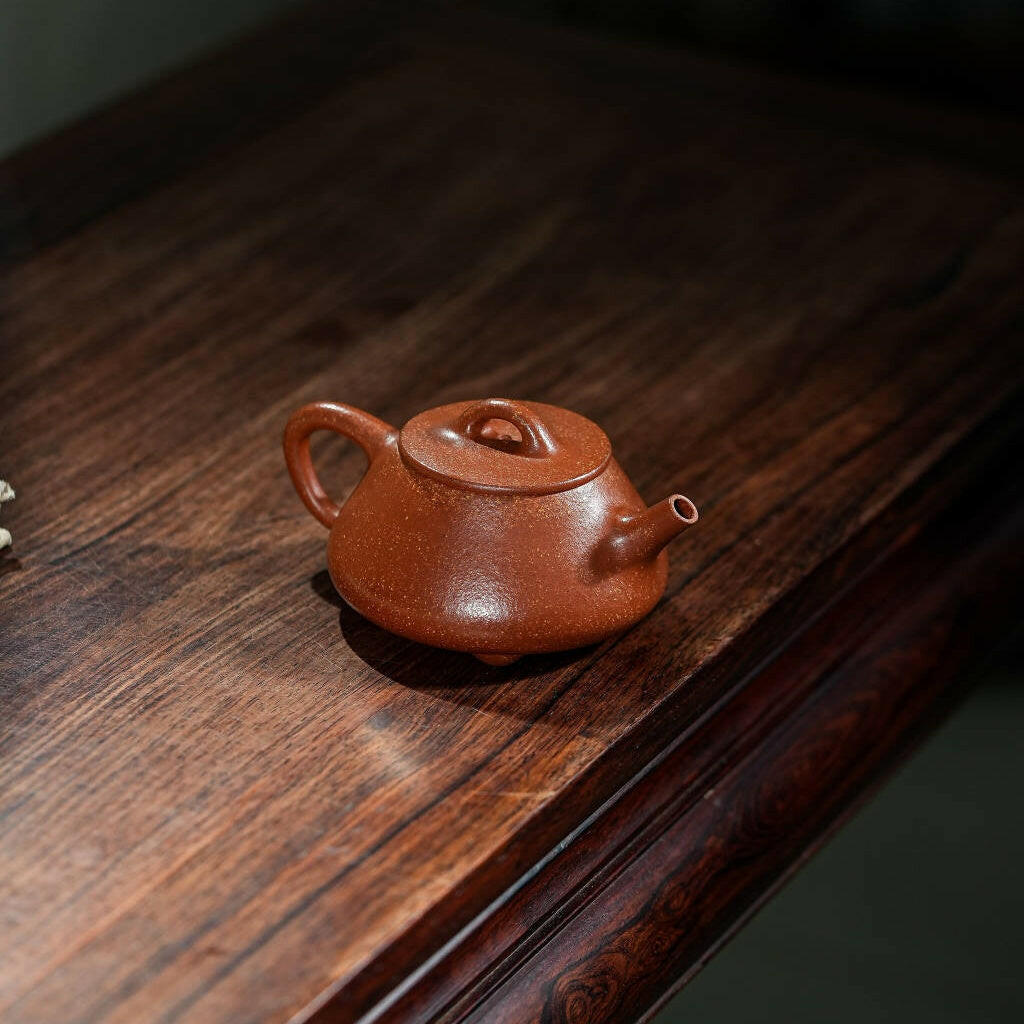 Ping Gai Shi Piao 180cc - Yixing Handmade Teapot 江苏宜兴