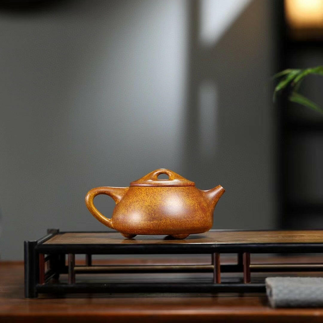 Shi Piao 200cc - Yixing Handmade Teapot 江苏宜兴