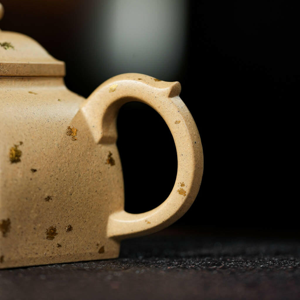Liang Cai Liu Fang 175cc - Yixing Handmade Teapot 江苏宜兴