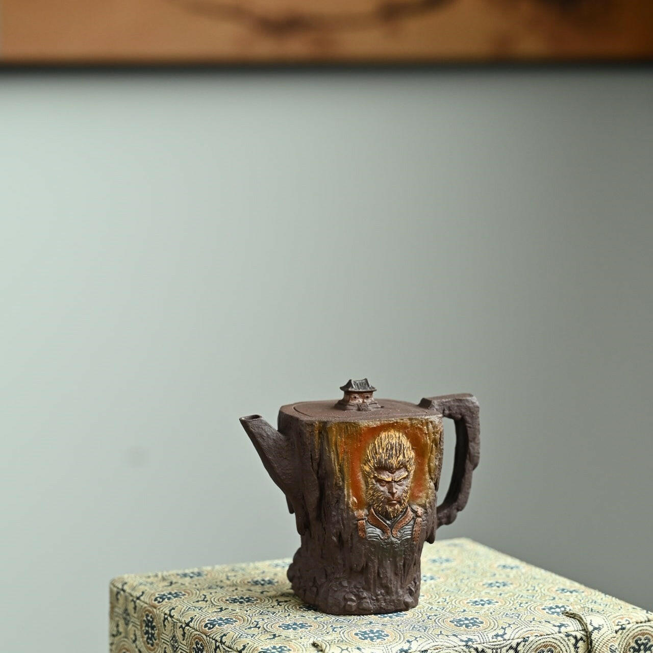 Gai Shi Ying Xiong 210cc - Yixing Handmade Teapot 江苏宜兴
