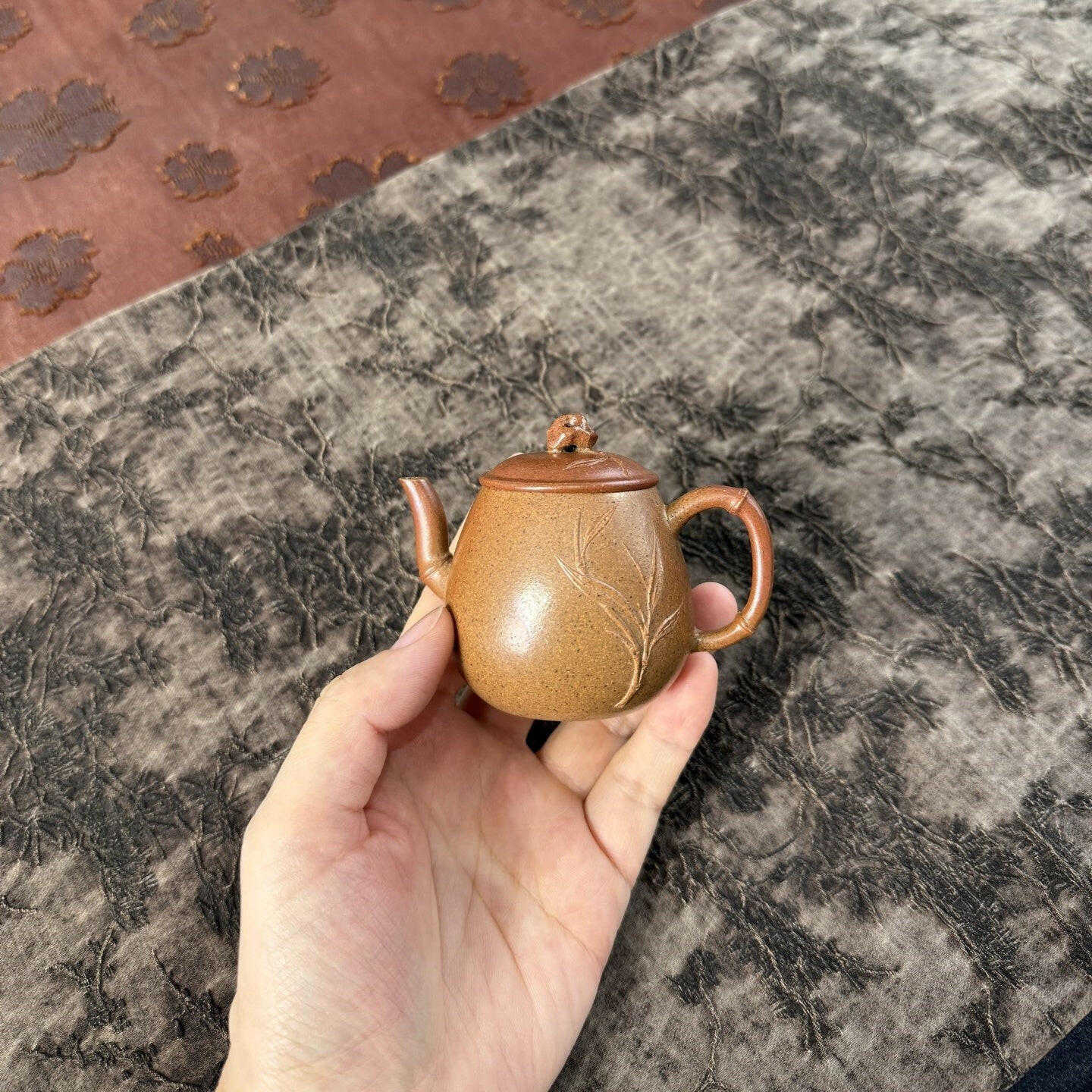 Guan Lan 95cc - Yixing Handmade Teapot 江苏宜兴