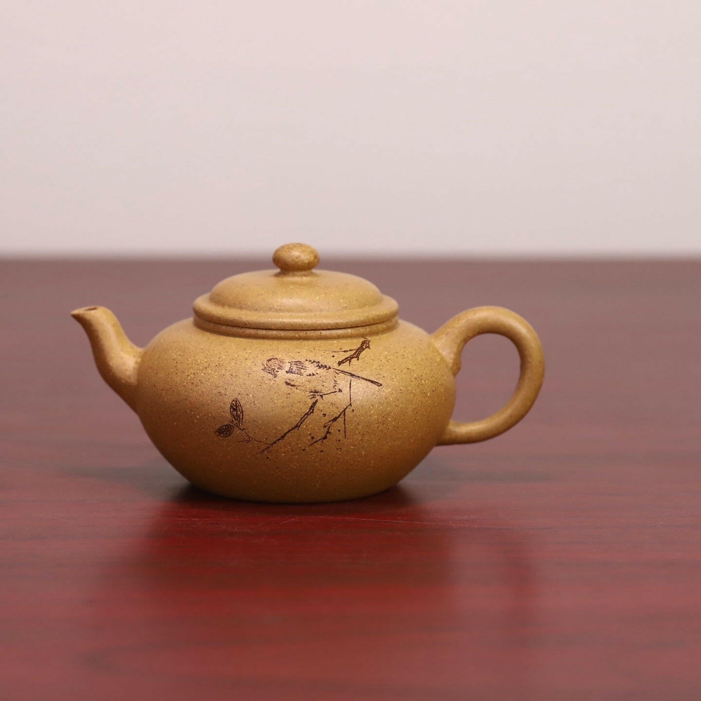 Bian Ying 130cc - Yixing Handmade Teapot 江苏宜兴