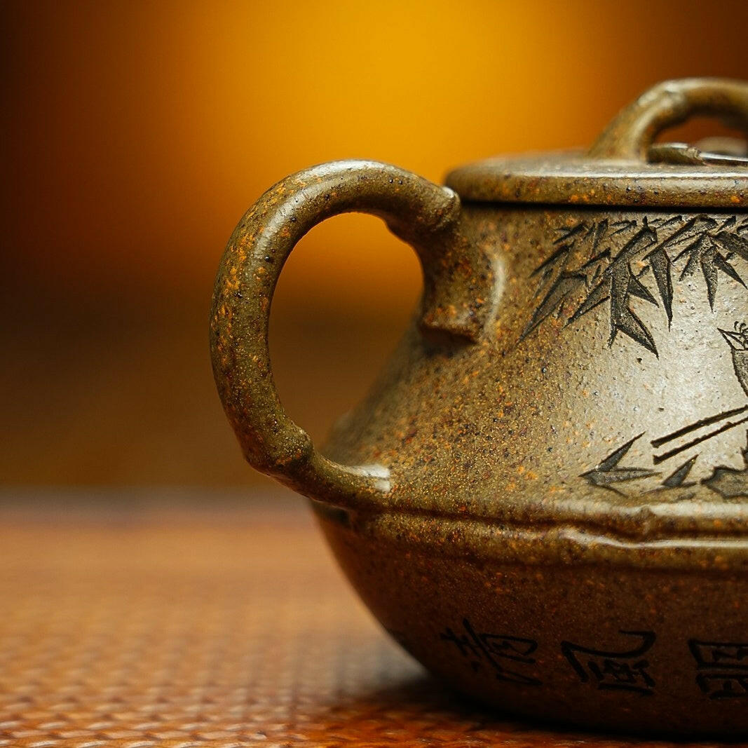 Qu Zhu 140cc - Yixing Handmade Teapot 江苏宜兴