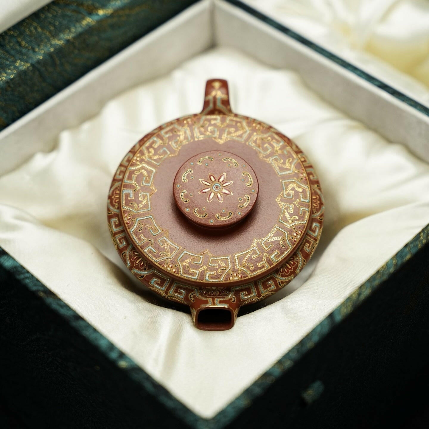Jing Wa 150cc - Yixing Handmade Teapot 江苏宜兴