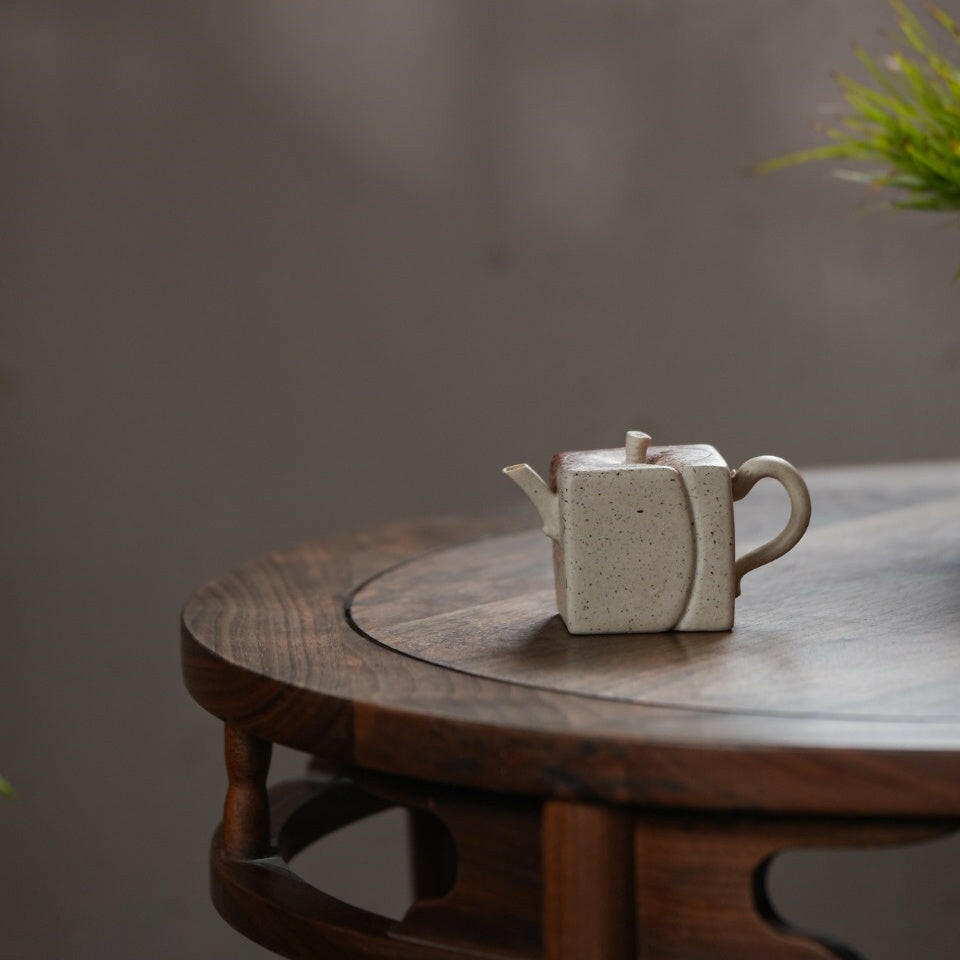 Si Fang Xian Tao 85cc - Yixing Handmade Teapot 江苏宜兴