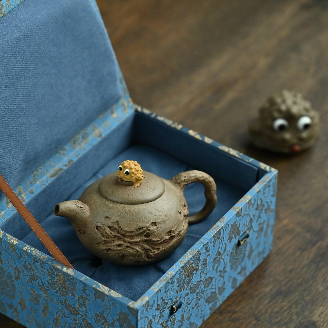Jian Xi 160cc - Yixing Handmade Teapot 江苏宜兴