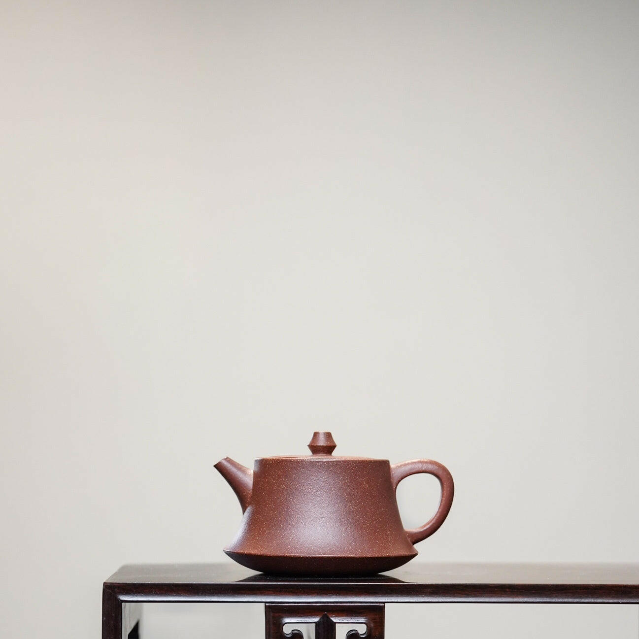 Zhu Chu 180cc - Yixing Handmade Teapot 江苏宜兴