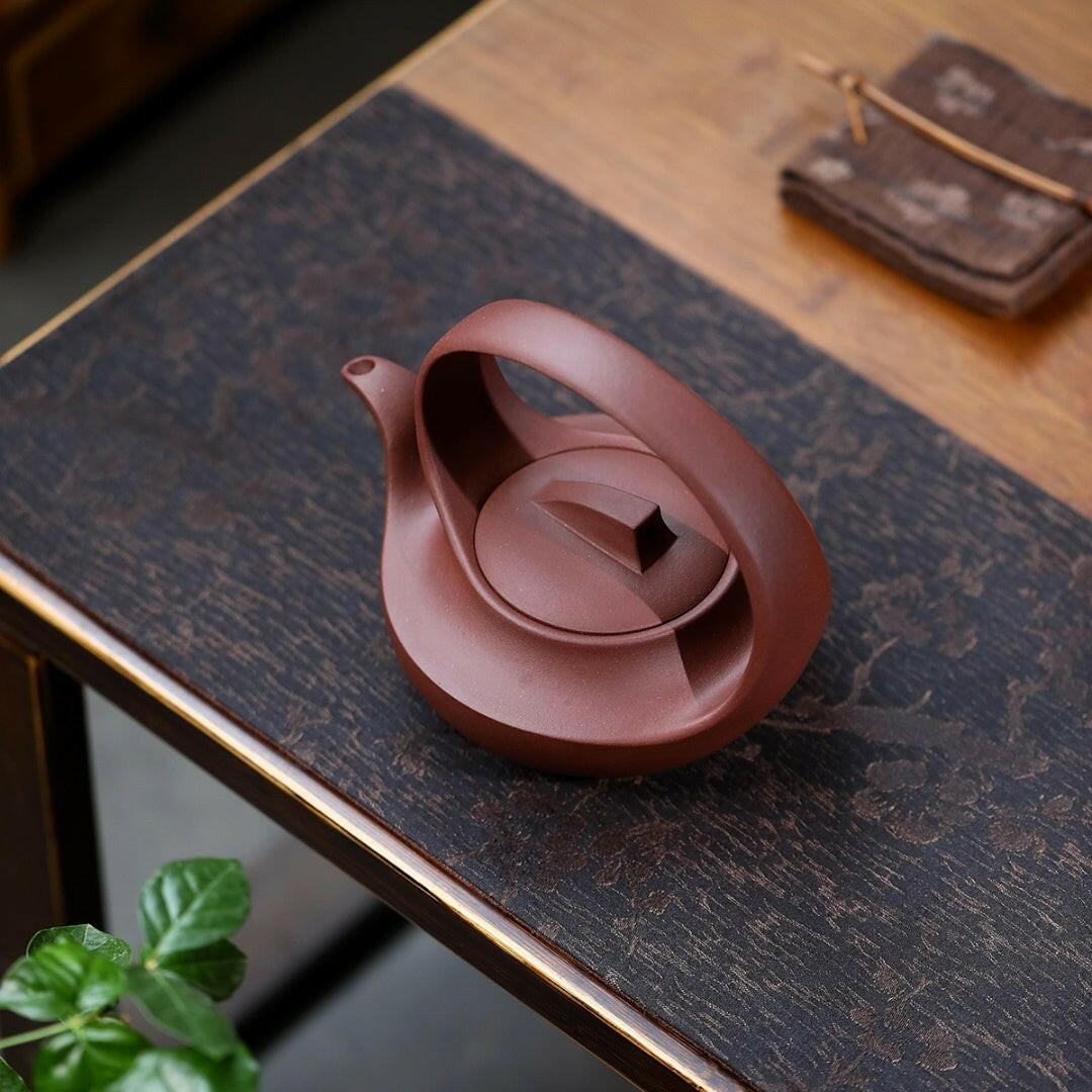 Qu Hu 360cc - Yixing Handmade Teapot 江苏宜兴