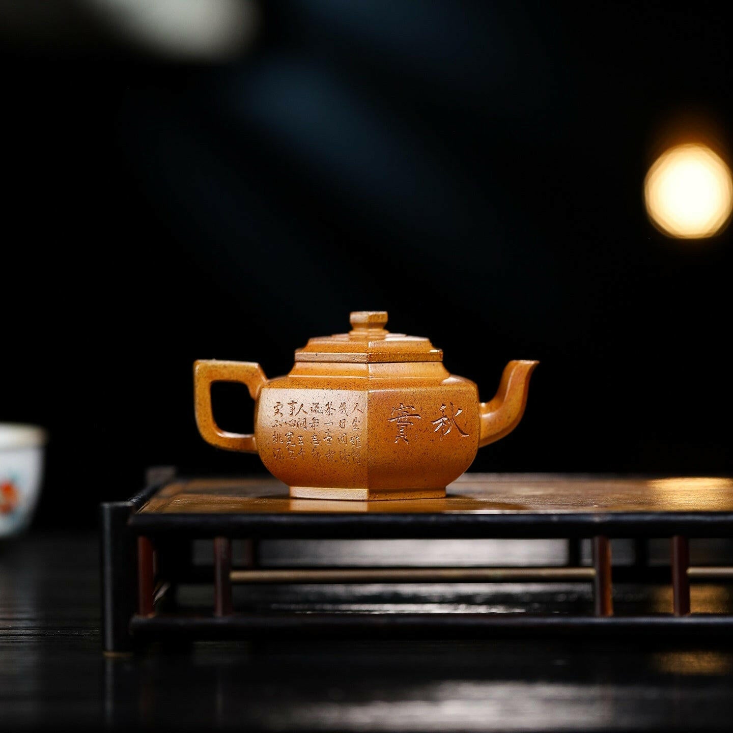 Liu Fang Xue Hua 160cc - Yixing Handmade Teapot 江苏宜兴