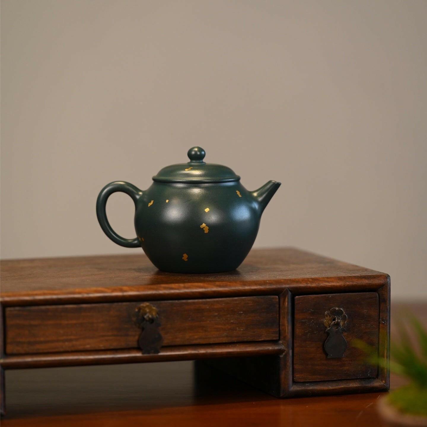 Jin Feng Yu Lu - Yixing Handmade Teapot 江苏宜兴