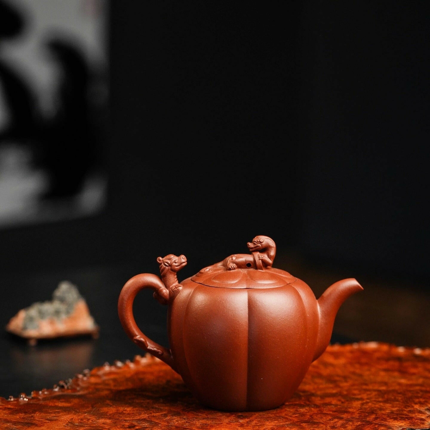 Chi Long 190cc - Yixing Handmade Teapot 江苏宜兴