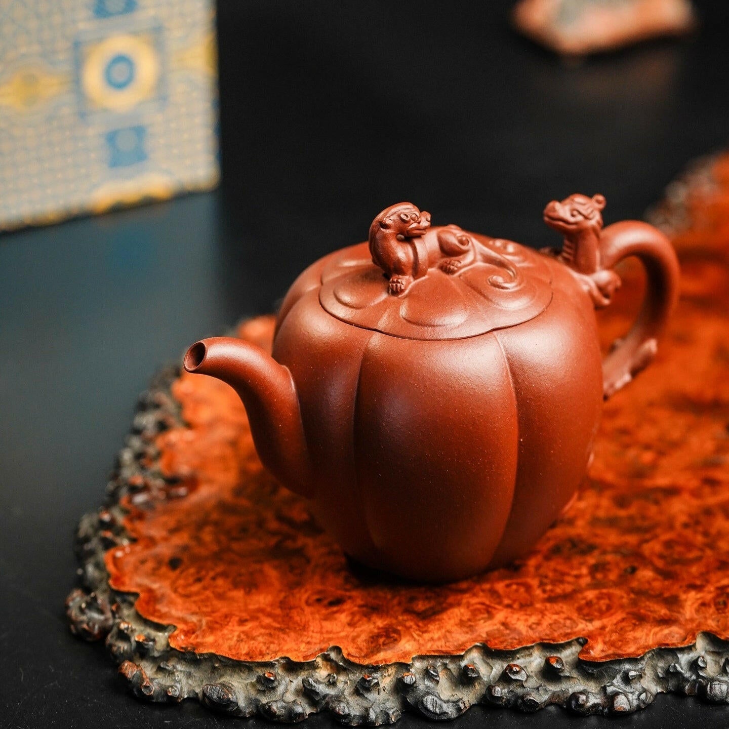Chi Long 190cc - Yixing Handmade Teapot 江苏宜兴