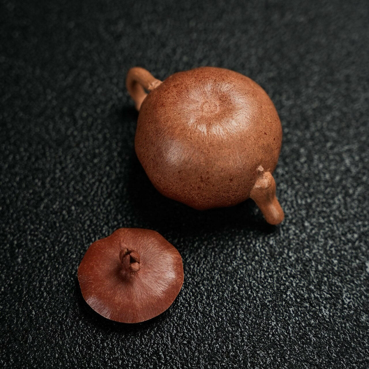 Xiao Shi Liu - Yixing Handmade Teapot 江苏宜兴