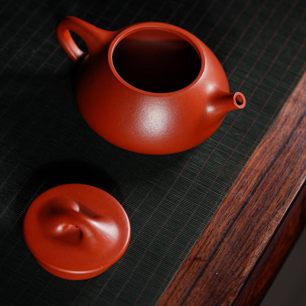 Jing Zhou Shi Piao 200cc - Yixing Handmade Teapot 江苏宜兴