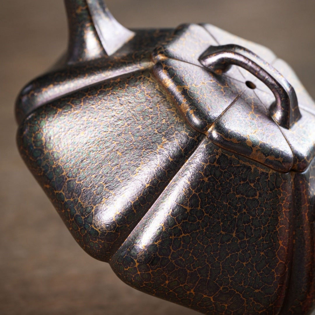 Jin Fang 200cc - Yixing Handmade Teapot 江苏宜兴