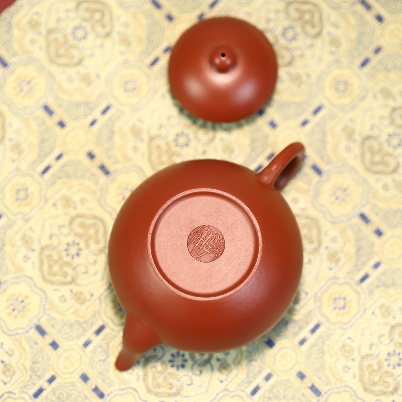 Li Xing 130cc - Yixing Handmade Teapot 江苏宜兴