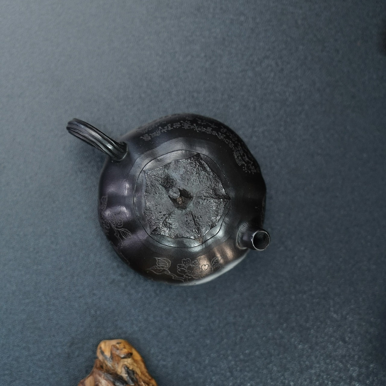 Xiao Qie Gua 100cc - Yixing Handmade Teapot 江苏宜兴