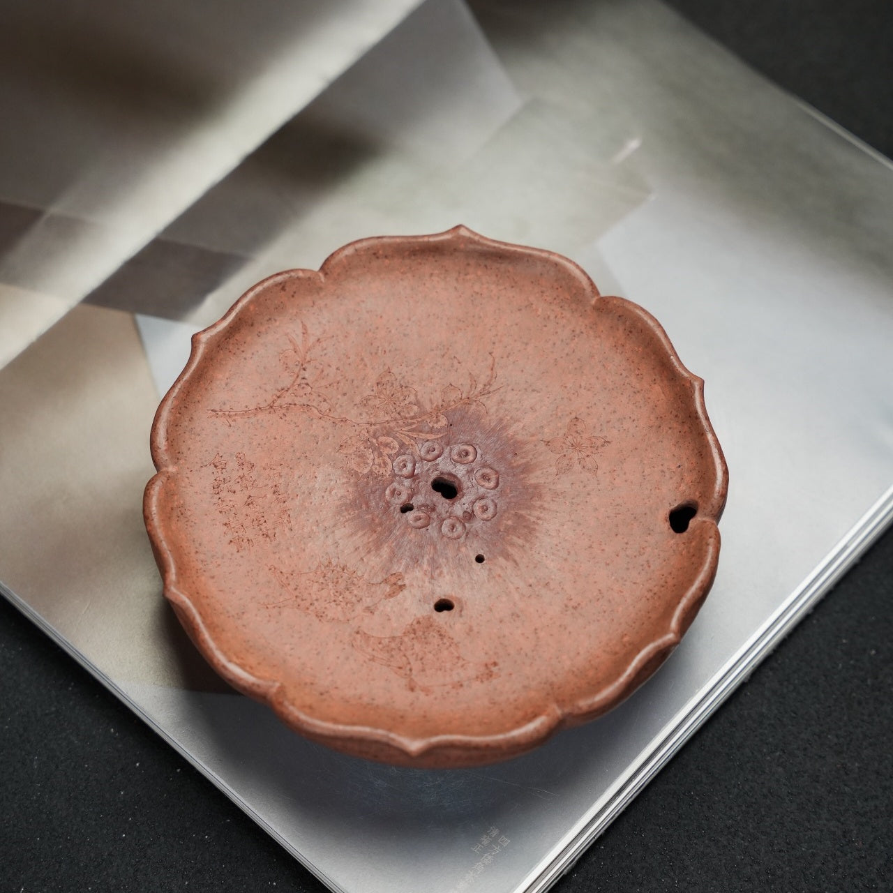 Ling Hua - Yixing Handmade Dry Bubble Tray 江苏宜兴