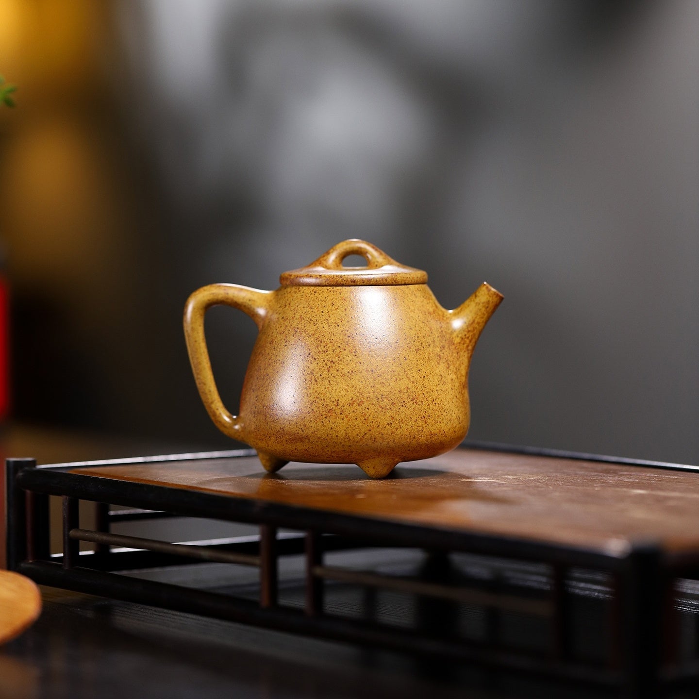 Gao Shi Piao 200cc - Yixing Handmade Teapot 江苏宜兴