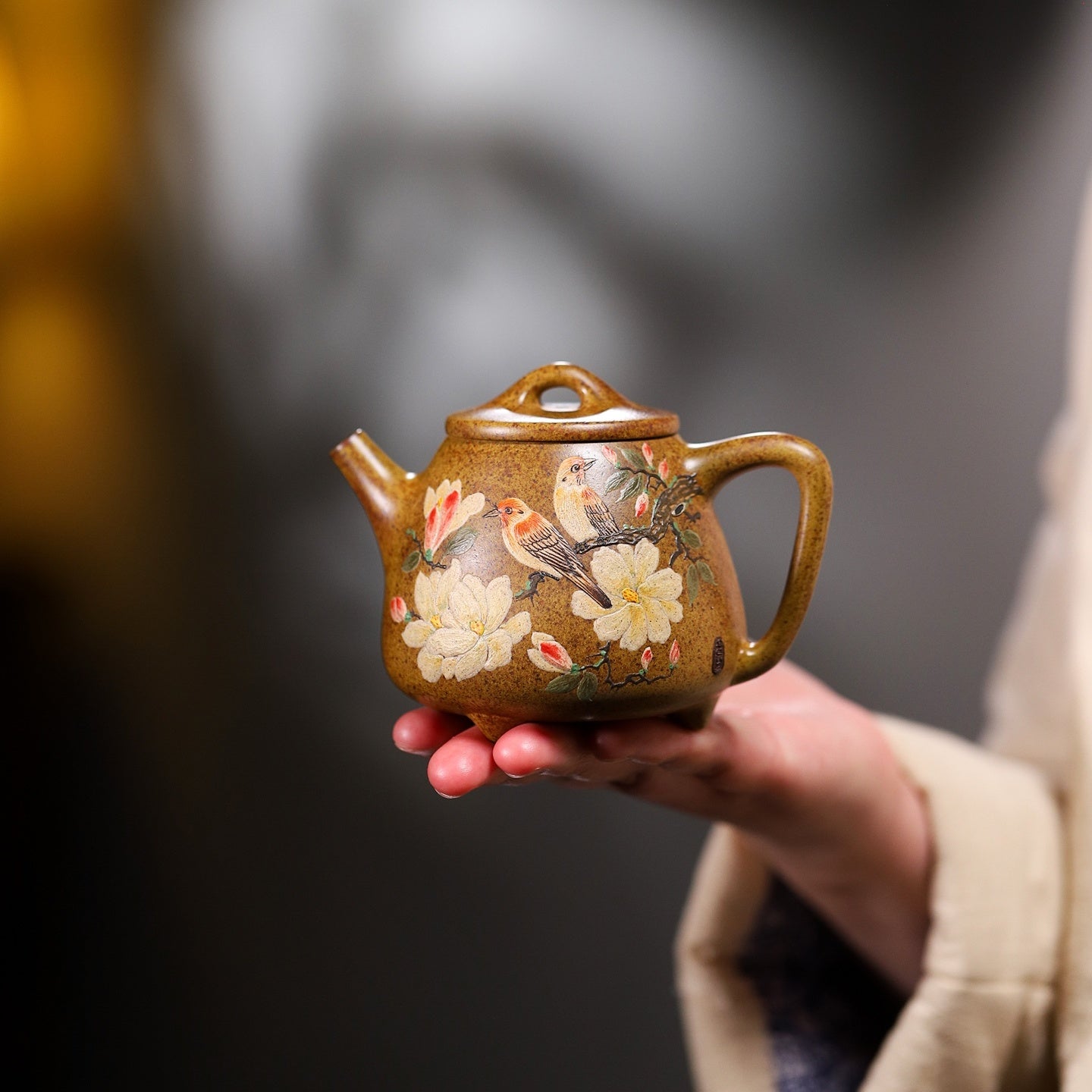 Gao Shi Piao 200cc - Yixing Handmade Teapot 江苏宜兴