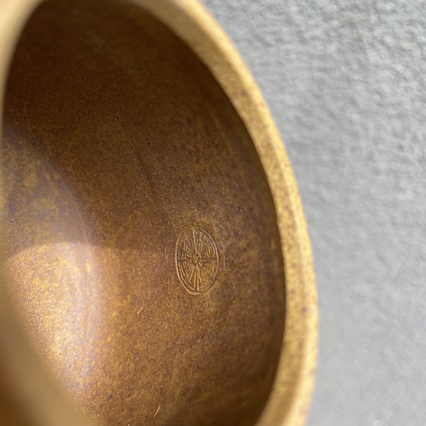 Gao Shi Piao 200cc - Yixing Handmade Teapot 江苏宜兴