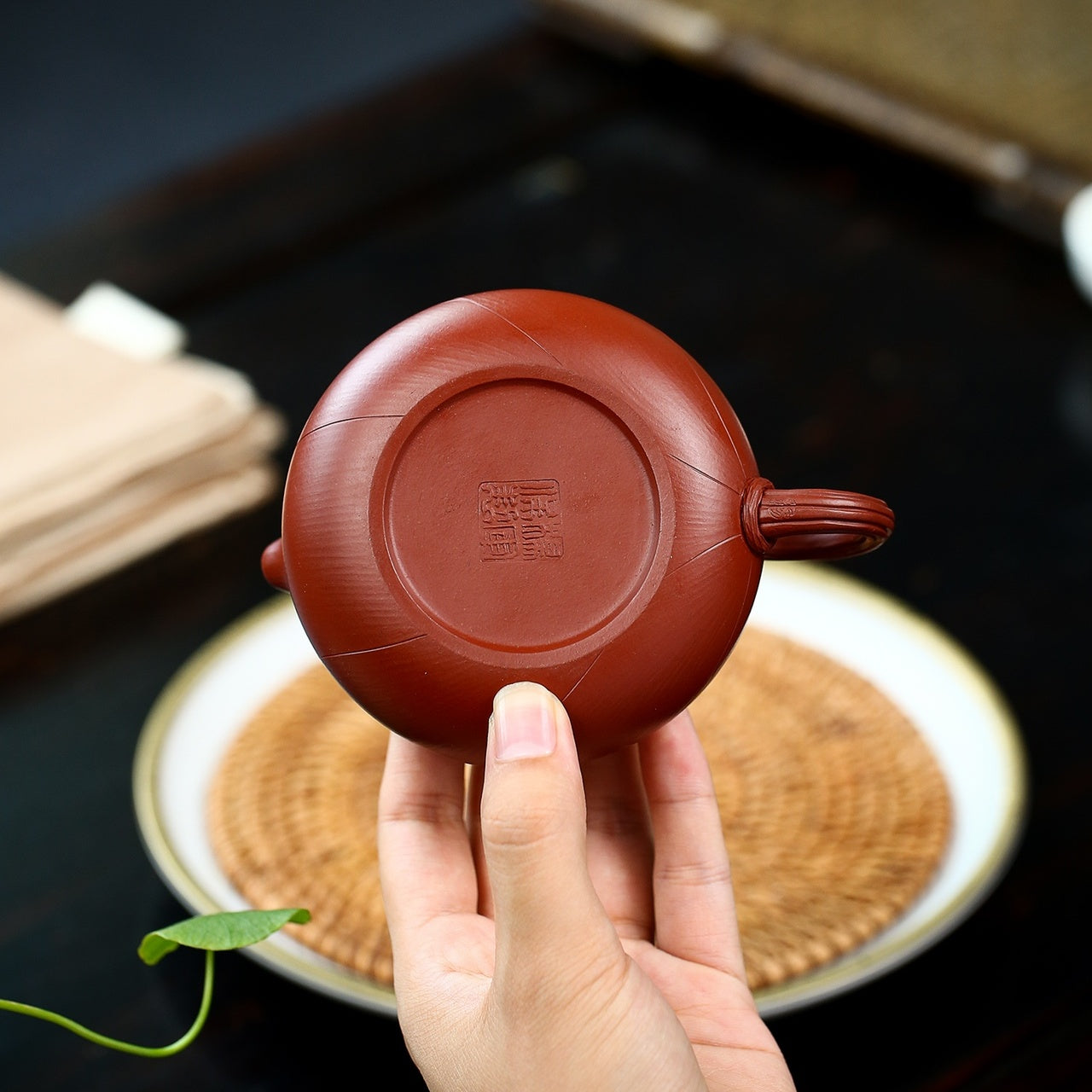 Jin Yu Man Tang 210cc - Yixing Handmade Teapot 江苏宜兴