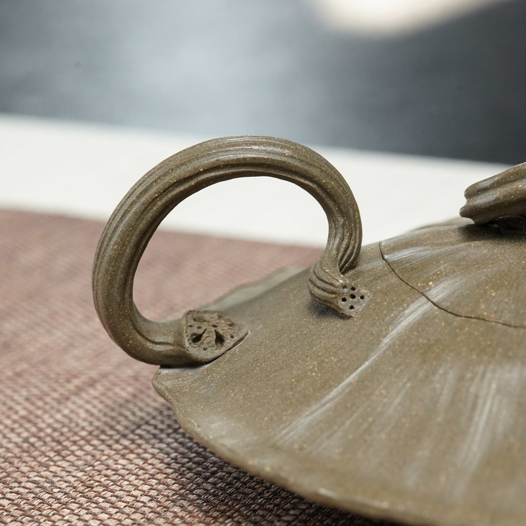 He Tang Qing Qu 200cc - Yixing Handmade Teapot 江苏宜兴