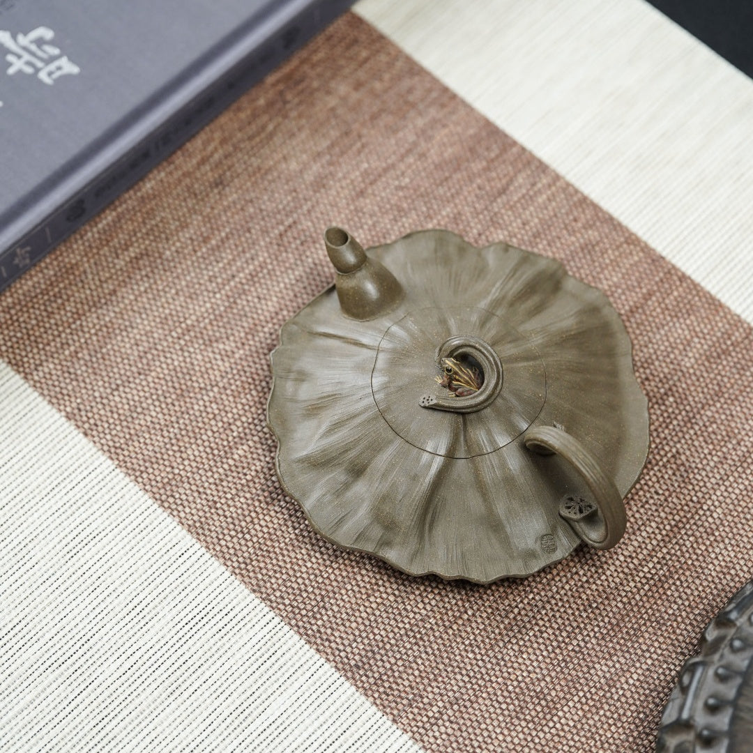 He Tang Qing Qu 200cc - Yixing Handmade Teapot 江苏宜兴