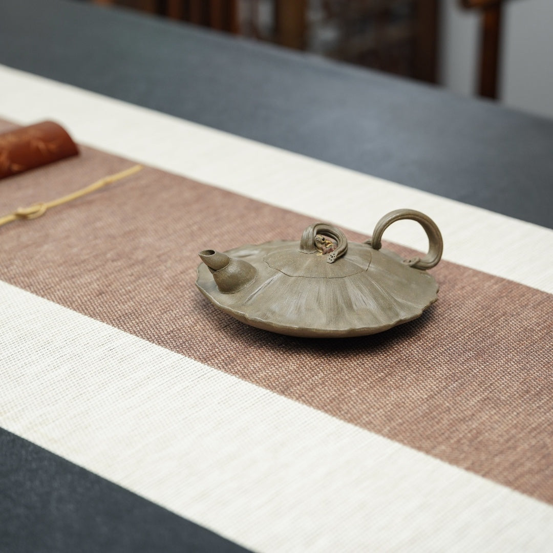 He Tang Qing Qu 200cc - Yixing Handmade Teapot 江苏宜兴