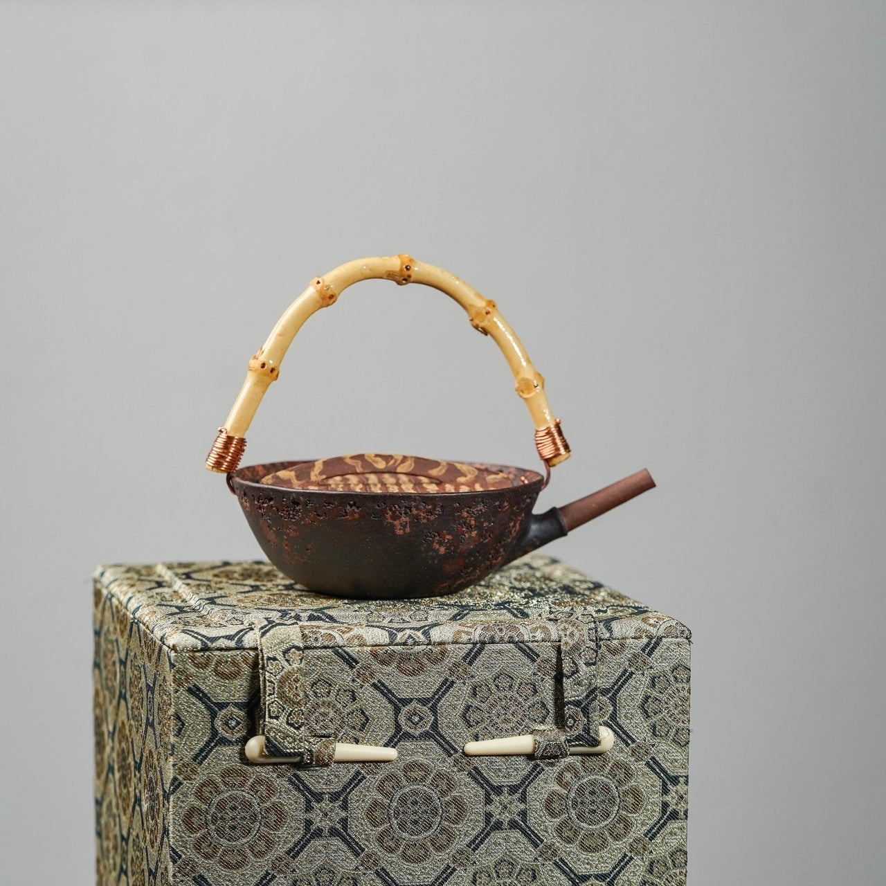 Guo 120cc - Yixing Handmade Teapot 江苏宜兴