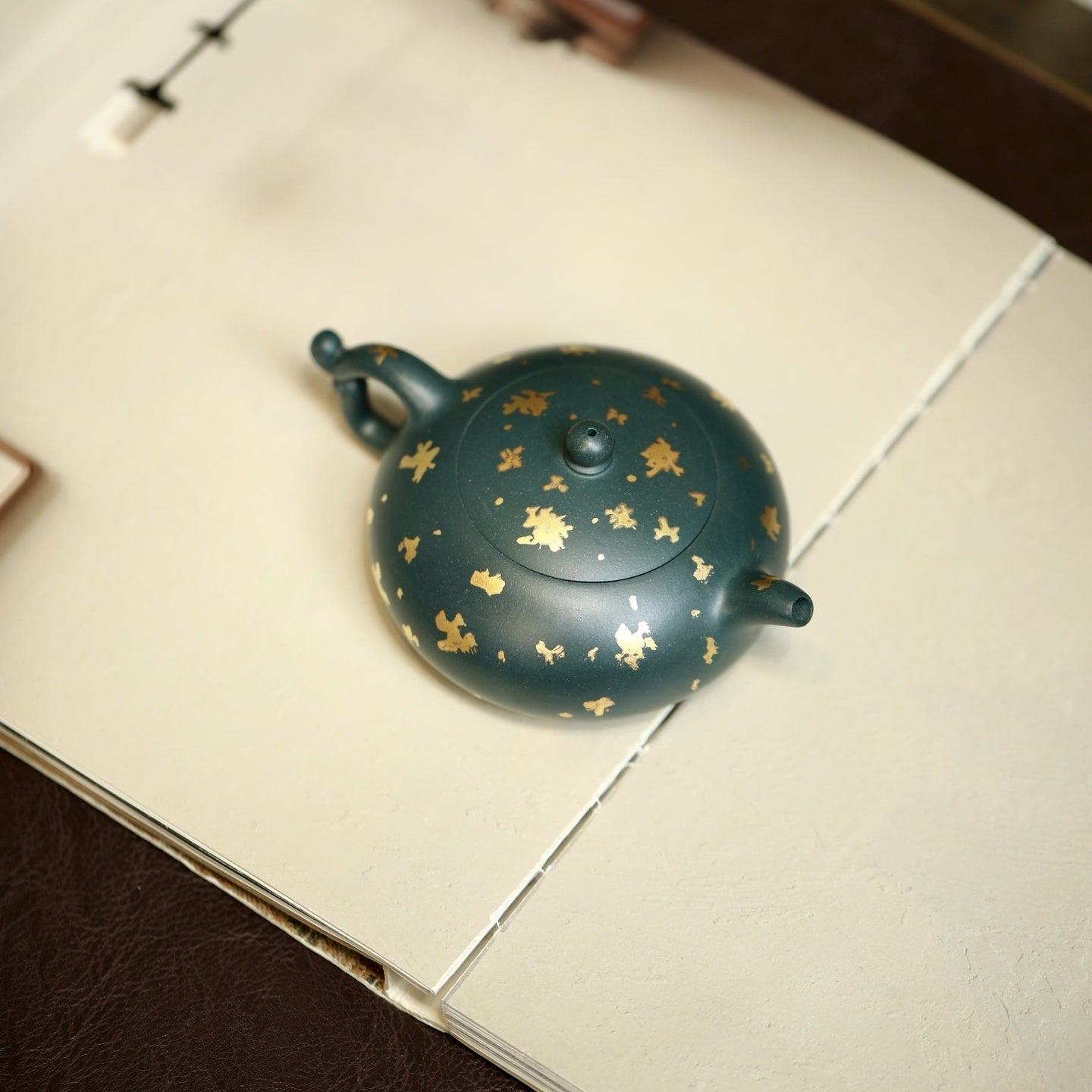 Mu Xue Liu Xia 160cc - Yixing Handmade Teapot 江苏宜兴